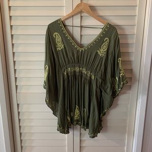 Flowy dress / tunic dress